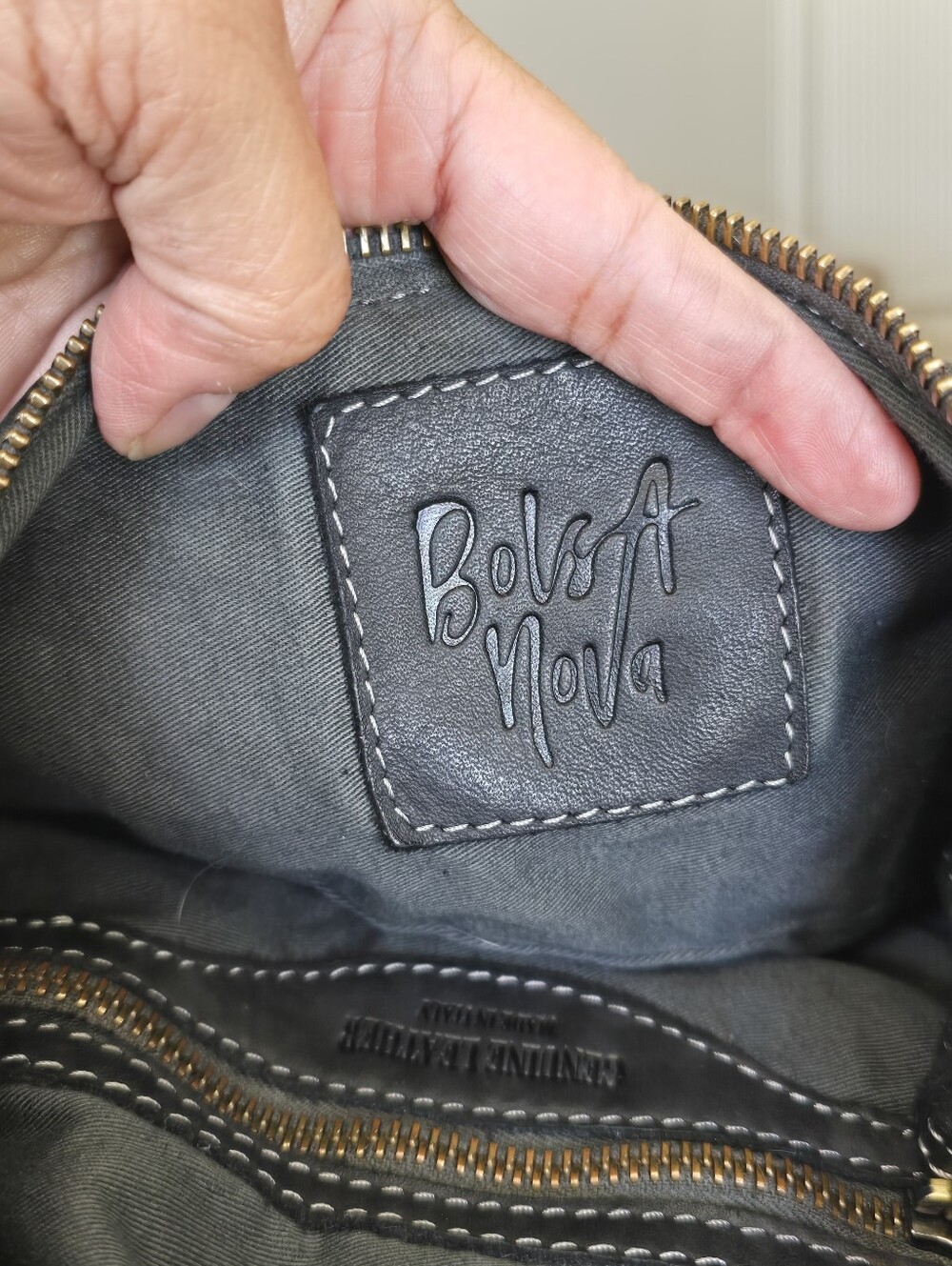 Bolsa Nova Avery (Free People) Black Leather Crescent Shoulder/ Crossbody Bag - Picture 7 of 11